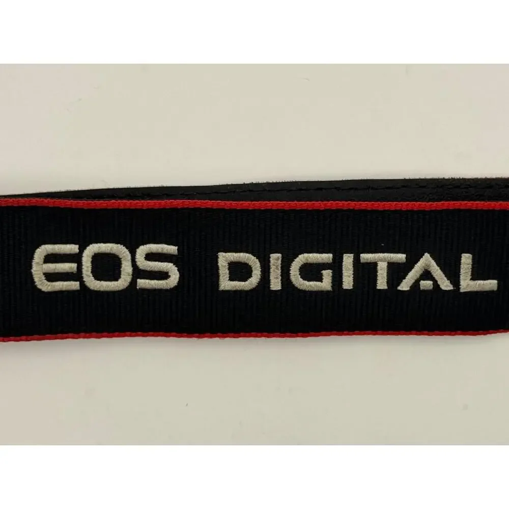 Canon EOS Rebel T2i DSLR Camera Body Strap Charger New Battery Turns On Black